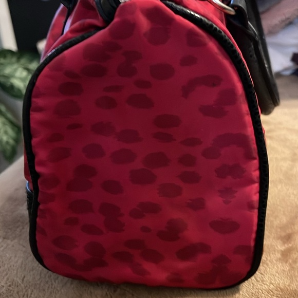 πππΎπππππΌ SECRET RED/BLACK HAND BAG - Picture 4 of 9